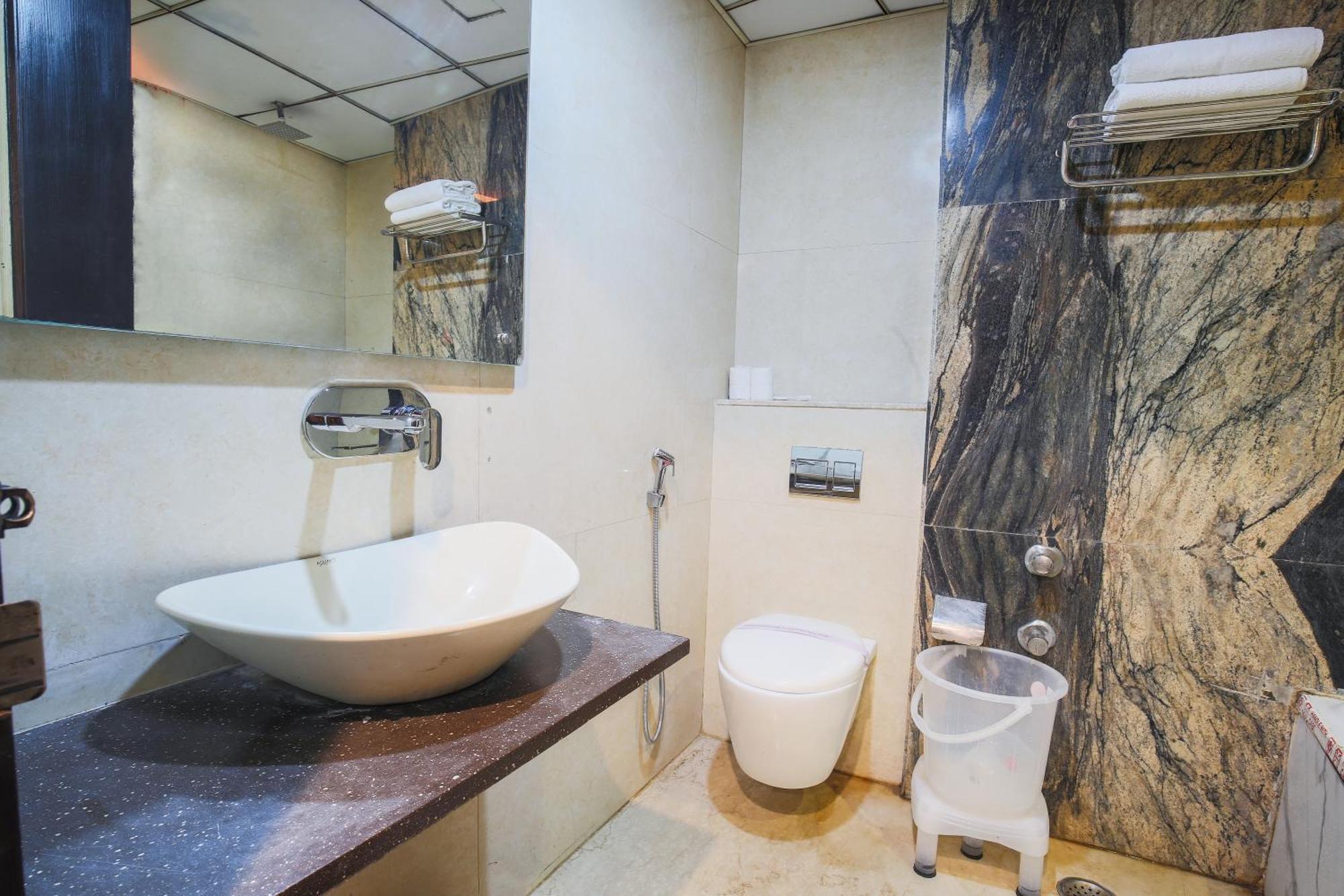 Hotel Uppal International, Near New Delhi Railway Station Eksteriør bilde